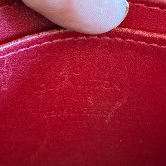 Authentic Louis Vuitton Zippy wallet- red vernis - Picture 8 of 16